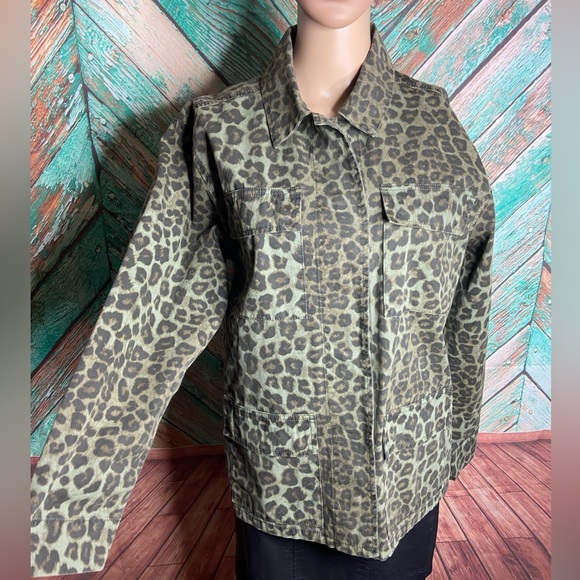 Good American Sage Green Leopard Cotton Utility Jacket With Pockets - Picture 3 of 11